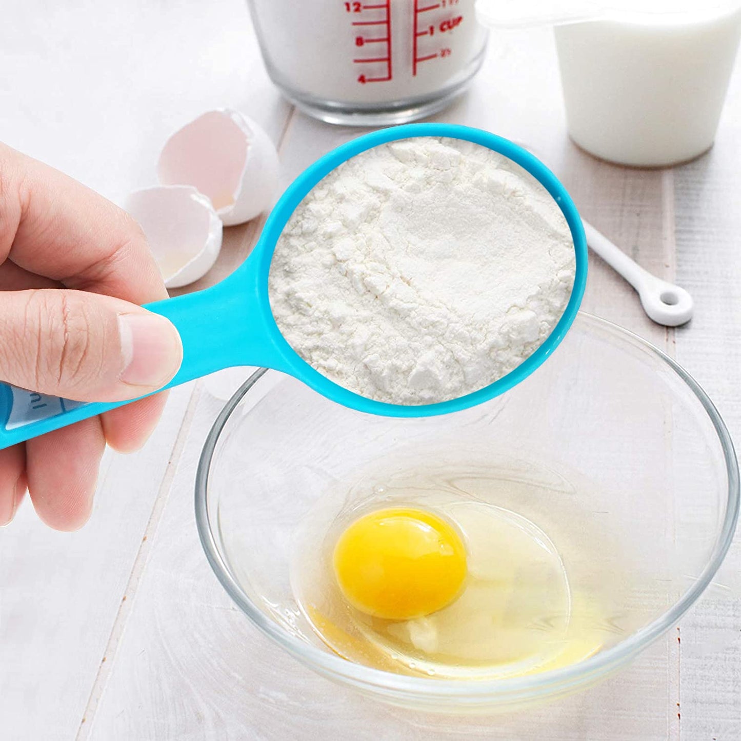 12-Piece Measuring Cups and Spoons Set